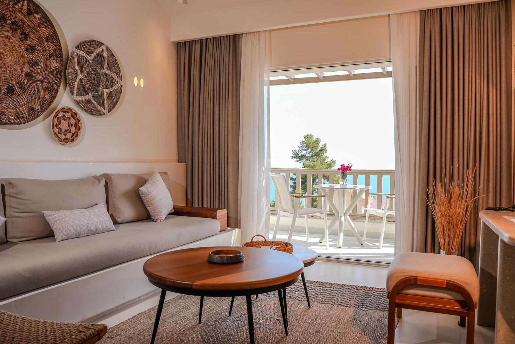 Pilos Suites Turunç Exteriör bild